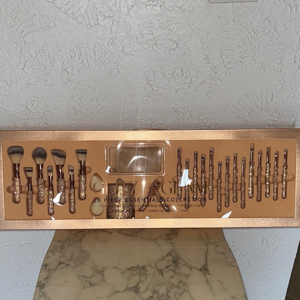 💎Glitz & Glam 26 piece bling Makeup Brush Set - Picture 4 of 7